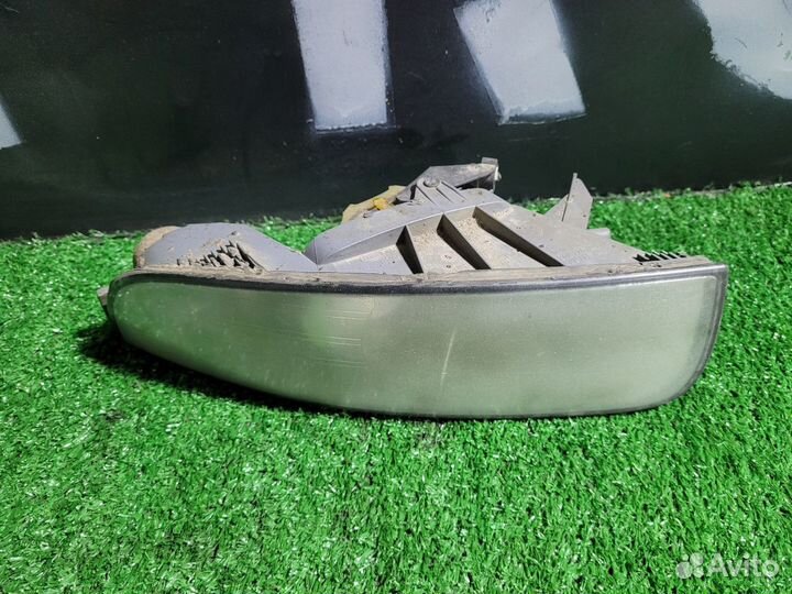 Фара противотуманная правая на Skoda SuperB 2