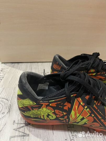 Футбольные бутсы adidas nemeziz