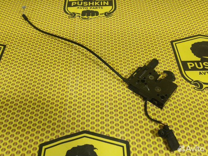 Замок капота Skoda Superb B8 czea 2016