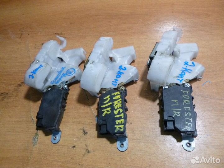 Замок двери передней правой subaru forester forest