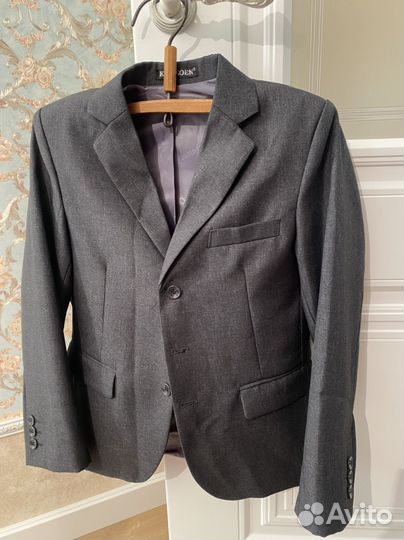 Пиджак для мальчика 140