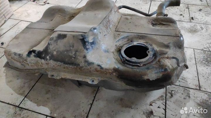 Бак топливный mitsubishi lancer 10