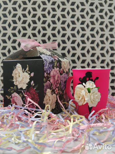 Кружечка с декором из полимерной глины от