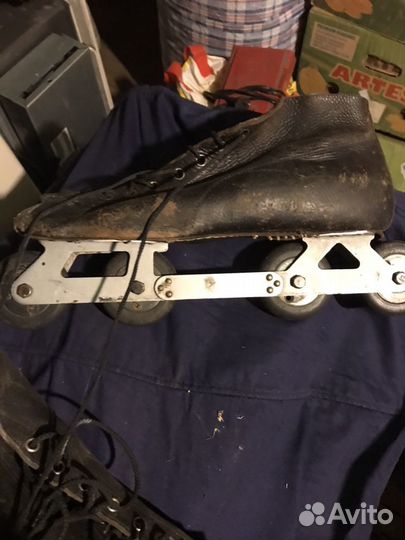 Роликовые коньки