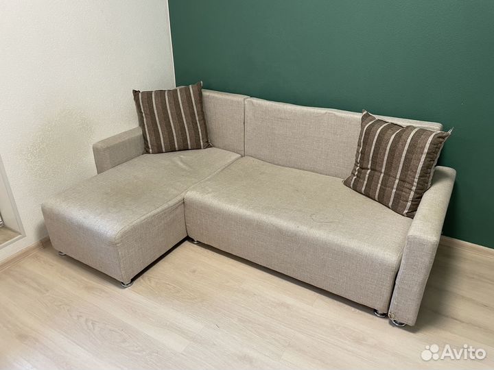 Диван угловой