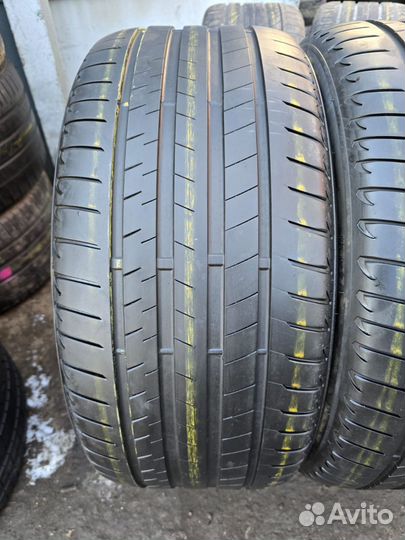 Bridgestone Alenza 001 245/40 R21 и 275/35 R21 100Y