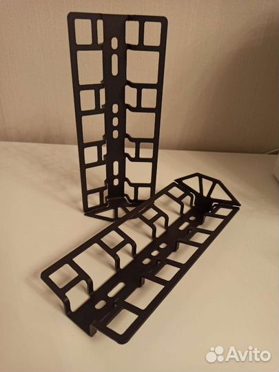 Кейдж.пара кронштейнов на вилку и раму велосипеда