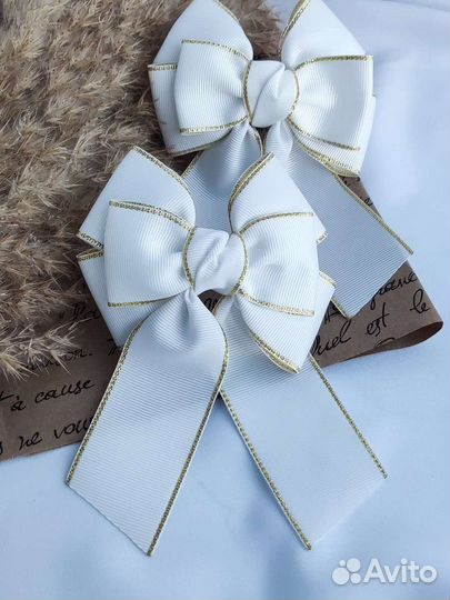 Школьные бантики, белые бантики
