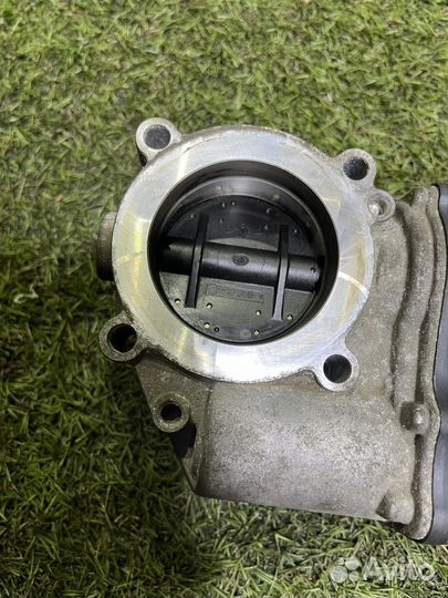 Дросельная заслонка 06F 133 062 G