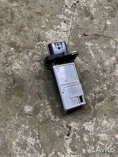 Датчик массового расхода воздуха 22680-7S000