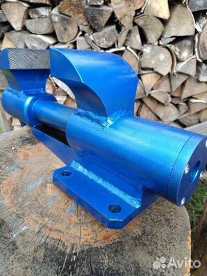 Тиски слесарные