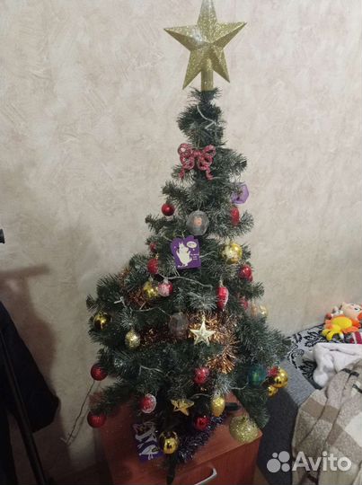 Елка искусственная