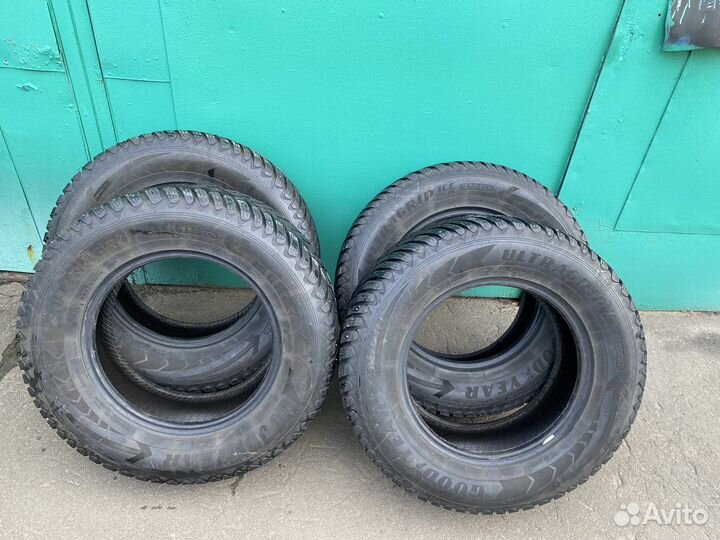 Goodyear Ultragrip Ice Arctic 265/65 R17