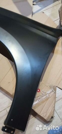 Крыло переднее левое Mitsubishi