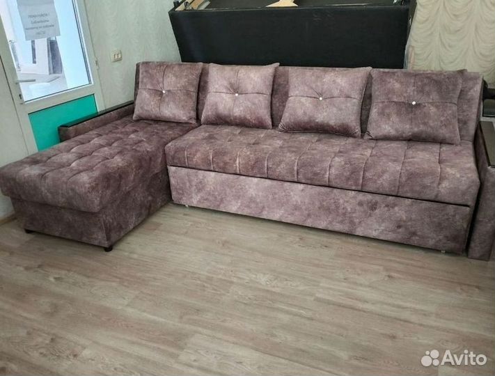 Диван угловой раскладной в наличии