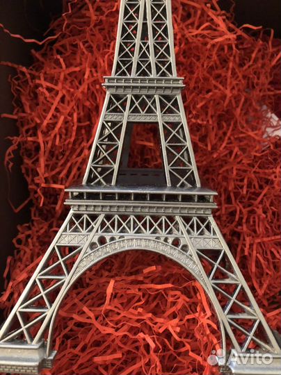 Сувенир «Эйфелева башня» (Франция)
