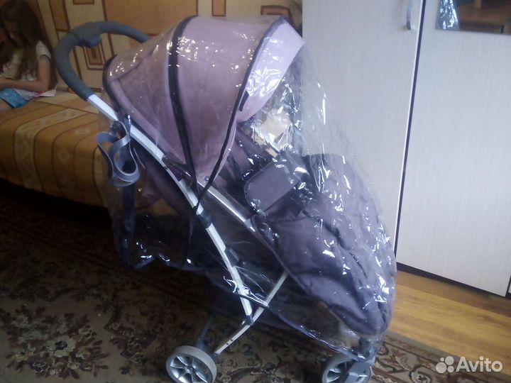 Прогулочная коляска
