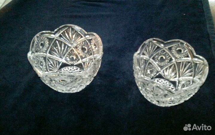 Вазы хрустальные разные и 1 пара