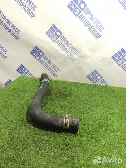 Патрубок системы охлаждения Toyota Corolla