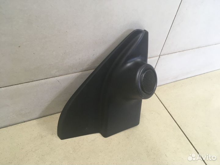 Крышка зеркала внутренняя правая Hi Lux 2015