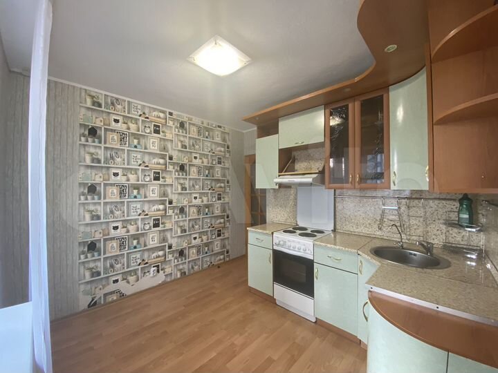 2-к. квартира, 60 м², 2/10 эт.