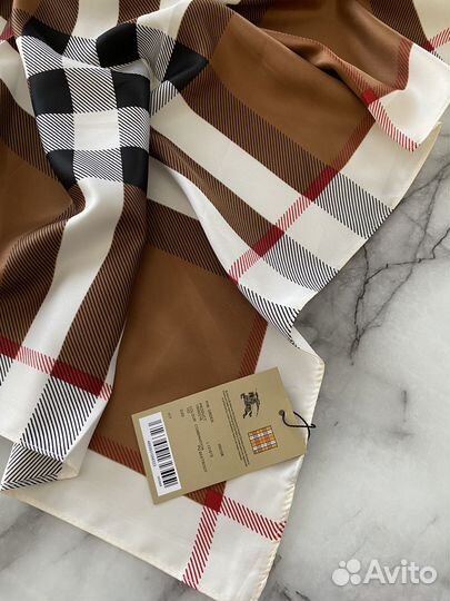 Платок шелковый Burberry коричневый