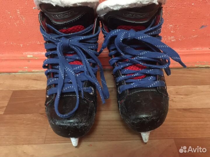 Хоккейные коньки бауэр