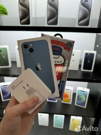 iPhone 13, 256 ГБ