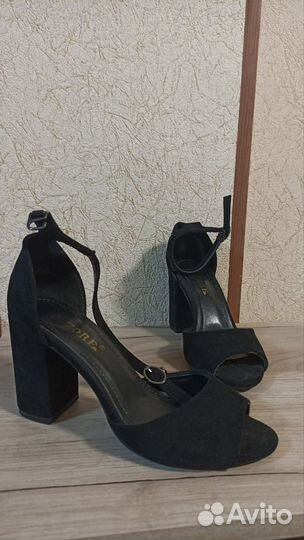 Туфли женские на каблуке