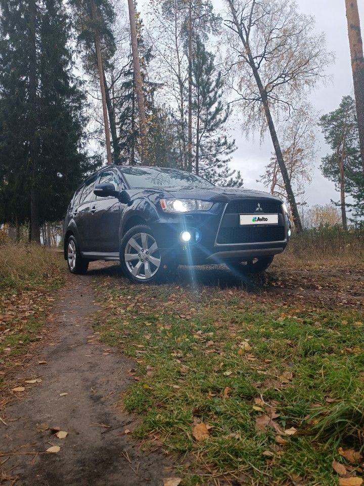 Mitsubishi Outlander: фото владельца