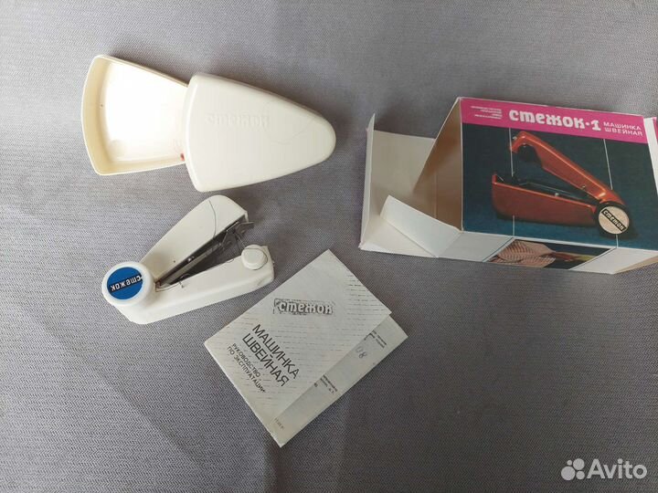 Ручная швейная машина 