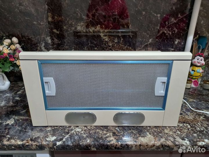 Вытяжка встраиваемая