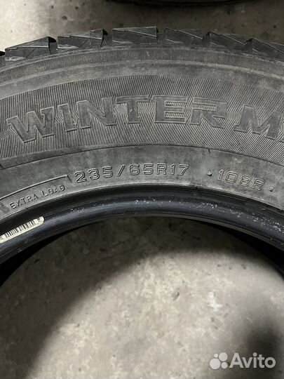 Dunlop Winter Maxx SJ8 235/65 R17