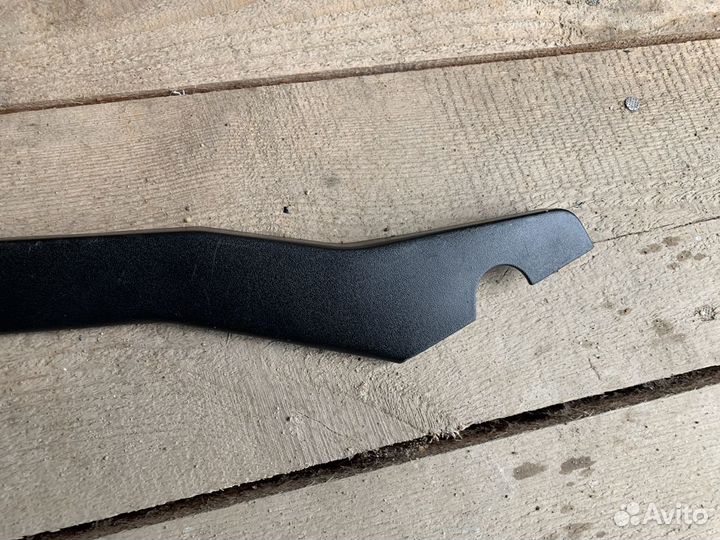 Накладка петли багажника Ауди 100/А6 С4