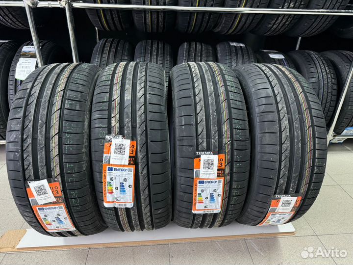 Tracmax X-Privilo TX3 205/45 R17 123