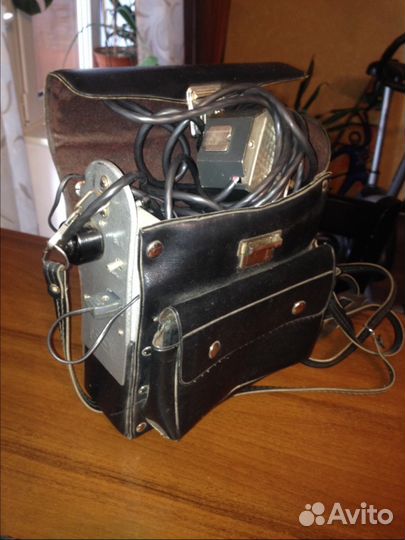 Продам кинокамера вспышка