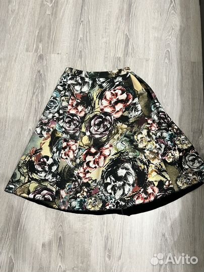 Классная юбка HM