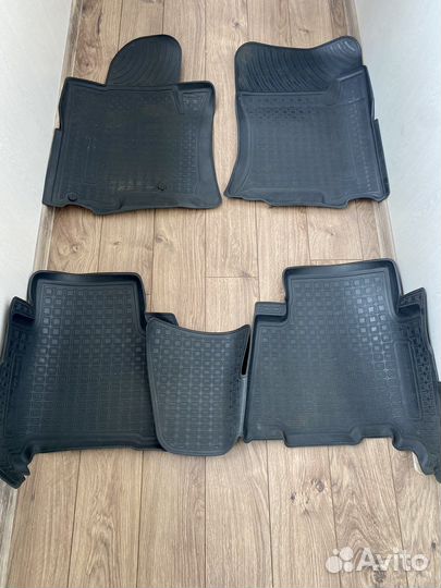 Оригинальные коврики Prado 150