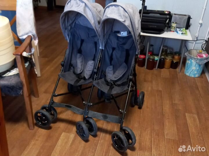 Прогулочная коляска трость для двойни