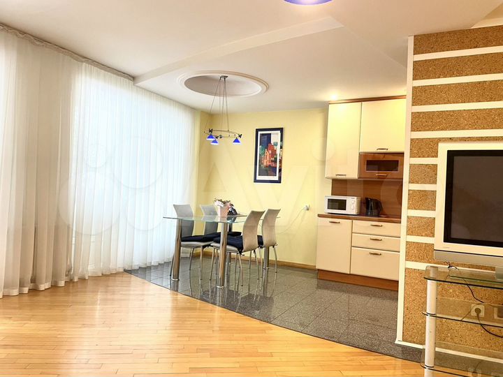 3-к. квартира, 96 м², 3/6 эт.