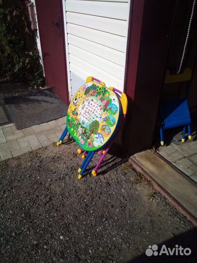 Детский стол и стулья складные