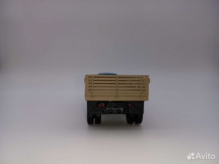 Маз200в с прицепом маз-5215 голубой, коричневый