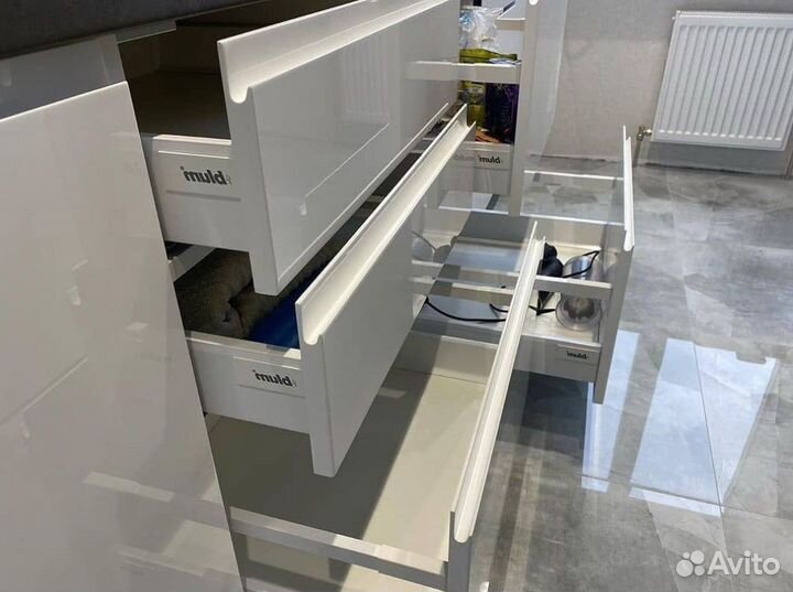 Кухонный гарнитур в наличии