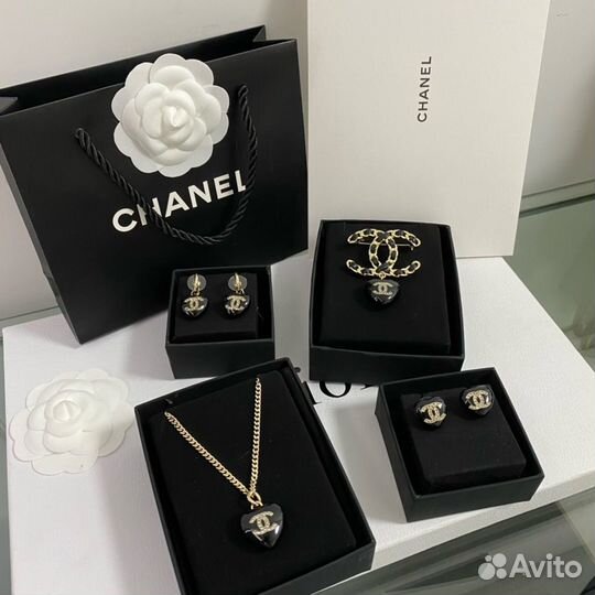 Серьги chanel колье шанель брошь