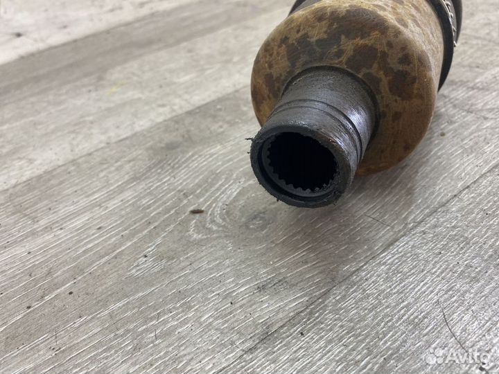 Привод передний правый Renault Logan