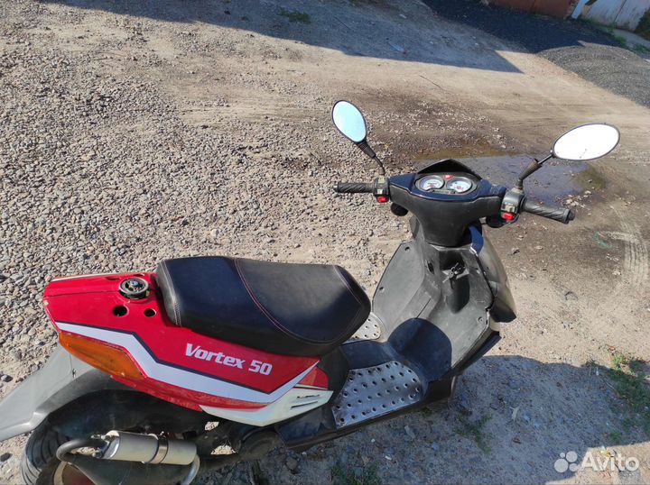 Скутер stels vortex 50