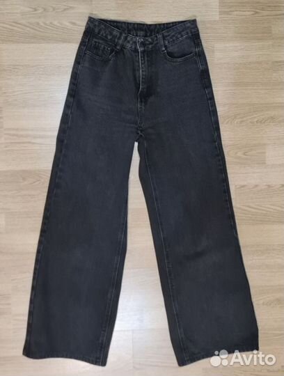 Джинсы широкие