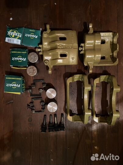 Суппорт передний Nissan Serena,Rnessa,Bassara