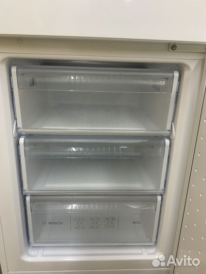 Холодильник Bosch 2 компресора. Привезу