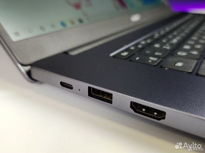 Новый Honor MagicBook X 15 /i3-10110U/8/256